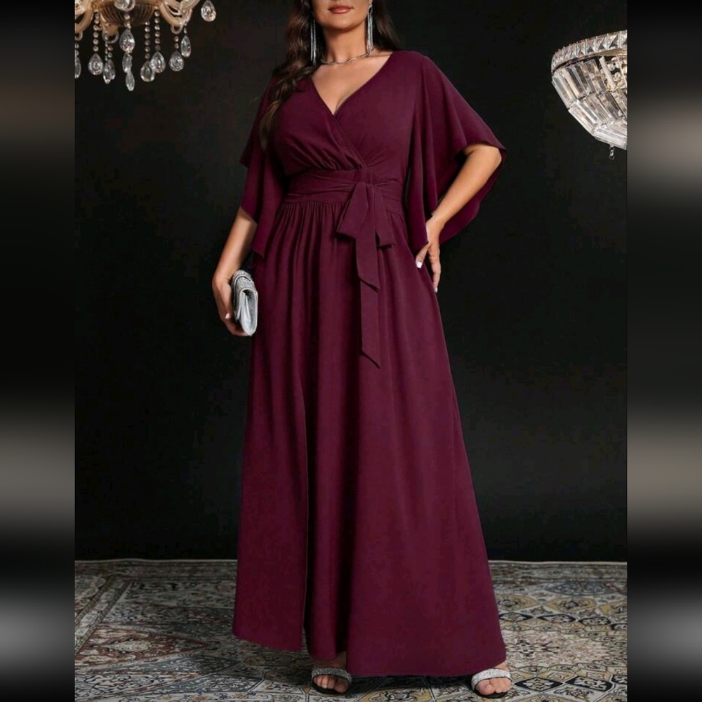 Plus Size Elegant Olive Green Maxi Dress - Picture 5 of 12